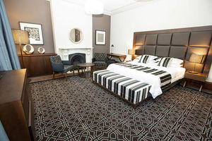 Avonmore on the Park Boutique Hotel