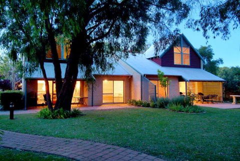 Bayshore Beachside Resort - Stayed 4