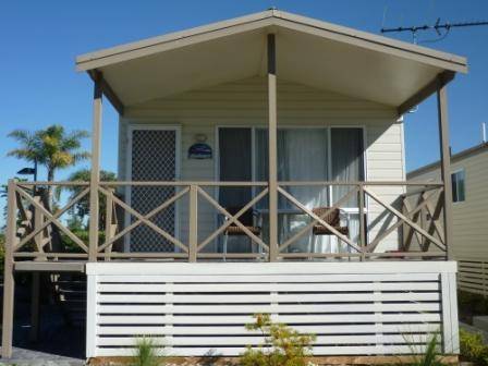 Belmont Pines Lakeside Holiday Park - Stayed 4