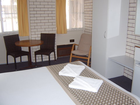 Binalong Motel - Stays Accommodation 10