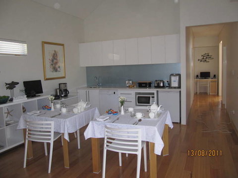 Burns Beach Bed And Breakfast - Stayed 2