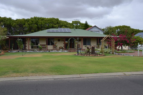 Busselton Marina Bed & Breakfast - Stayed 9