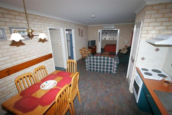 Busselton Villas and Caravan Park - Stayed