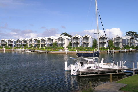 Captains Cove Waterfront Apartments - Stayed 1