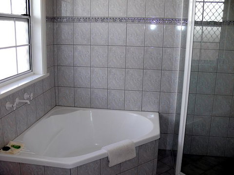 Charles Rasp Motor Inn - Stayed 4