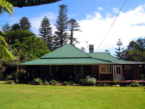 Cobbys Of Crystal Pool Holiday Heritage Cottage - Stayed 0