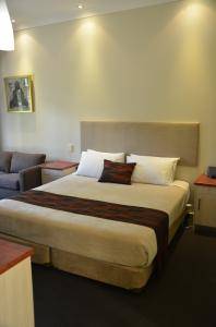 Prince Of Wales Motor Inn - Stayed 2