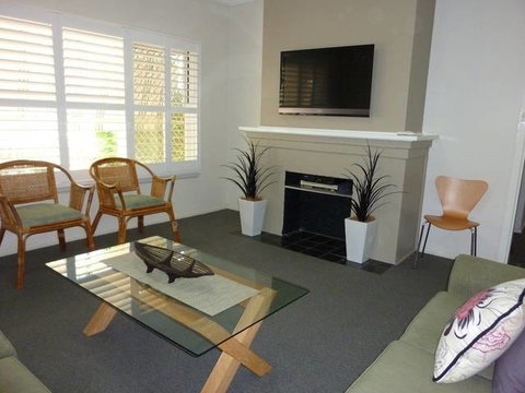 Country Apartments - Stayed 1