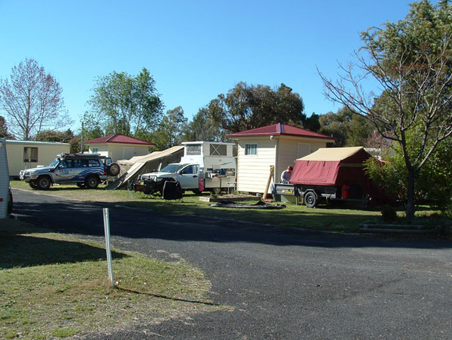 Country Road Caravan Park - thumb 4