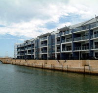 Dolphin Quay Apartment Hotel - Stayed