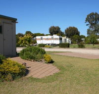 Cummins Community Caravan Park - Stayed