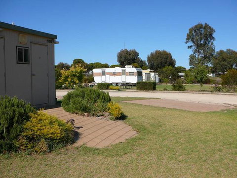 Cummins Community Caravan Park - Stayed 0