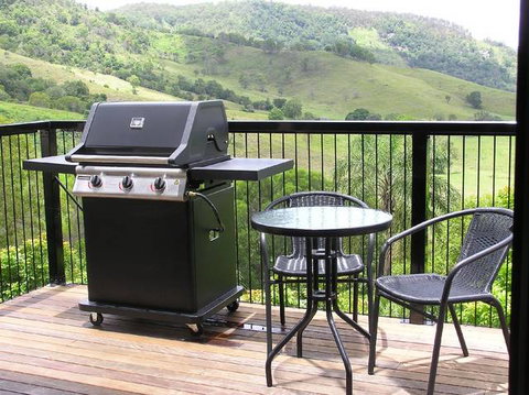 Dayboro Cottages & Llama Walks - Stayed 4