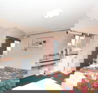 Aquatic Motor Inn - Stayed