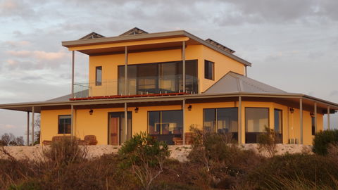 Dolphin Holiday House - Stayed 0