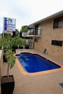 Emerald Central Palms Motel - Stayed 26