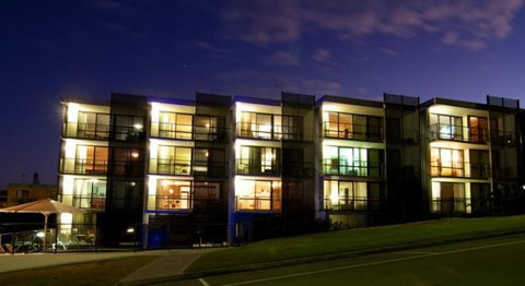 Merrima Court Holiday Apartments - Stayed 12