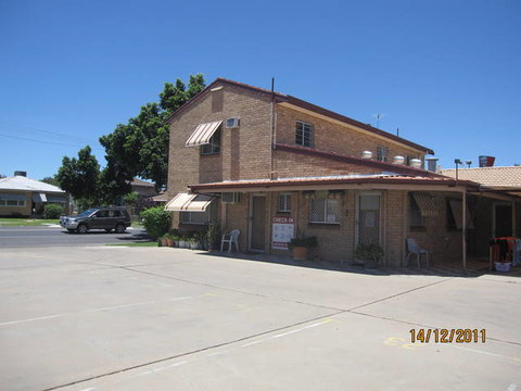 Dragon Phoenix Resort & Restaurant - Stayed 8