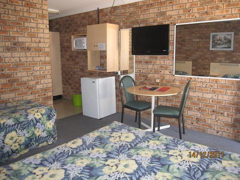 Dragon Phoenix Resort & Restaurant - Stayed 7