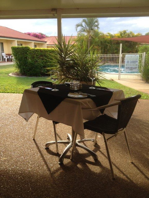 Emerald Explorers Inn - Stays Accommodation 0