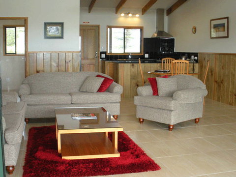 Endeavour Lodge - Stays Accommodation 1