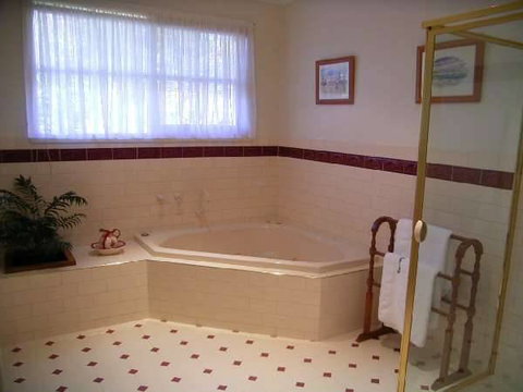 Fernglade On Menzies - Stayed 2