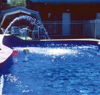 Fountain Court Motor Inn - Stayed