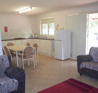 Golden Chain Margaret River Country Cottages - Stayed