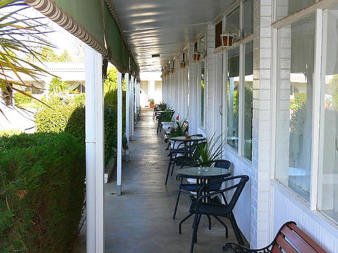 Hi Way Motor Inn - Stayed 3