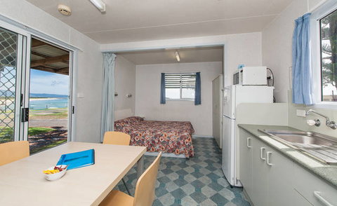 Horseshoe Bay Holiday Park - Stayed 4