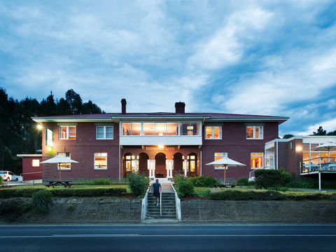 Kermandie Hotel & Marina - Stays Accommodation 1