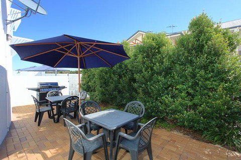 Koola Beach Apartments Bargara - Stayed 1