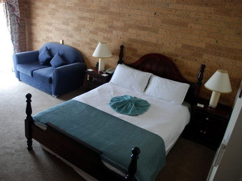 Lincoln Cottage Motor Inn - Stayed 3