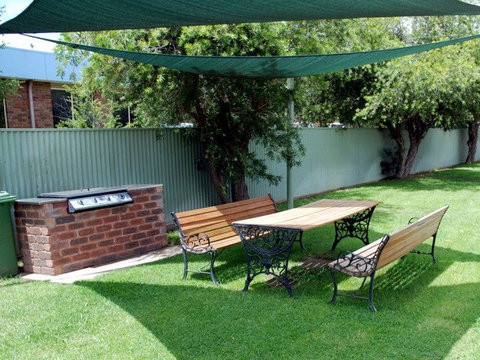 Lincoln Cottage Motor Inn - Stayed 4