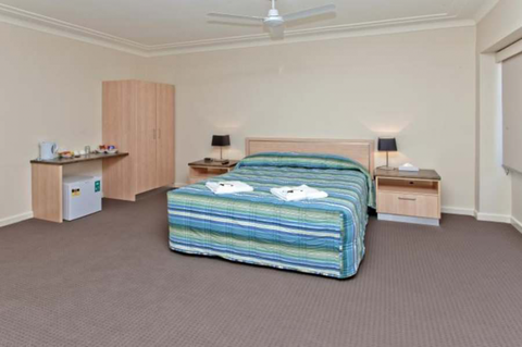 Ocean Beach Hotel - Stayed 21