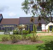 Mick O'Sheas Irish Pub Motel - Stayed