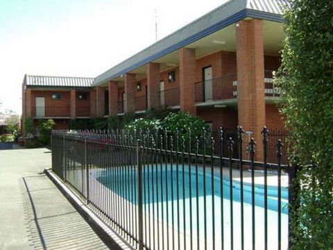 Moe Motor Inn - Stays Accommodation 1