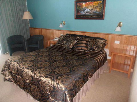 Moe Motor Inn - Stays Accommodation 3