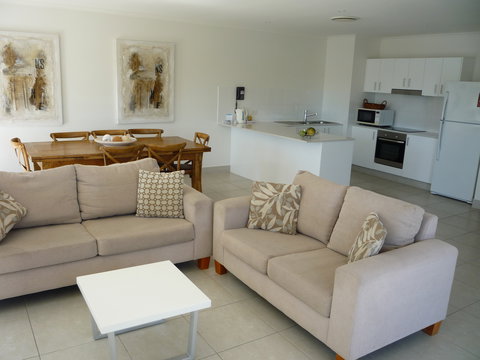 Regatta Riverfront Apartments - Stayed 7