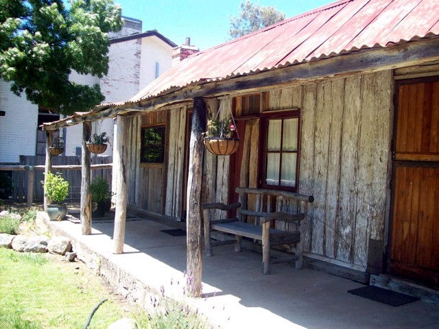 Cook ACT Stays Accommodation