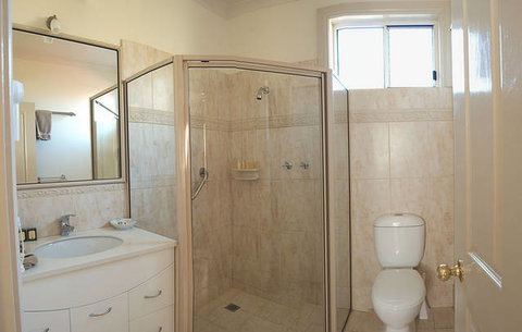 Ross Motel & Caravan Park - Stayed 2