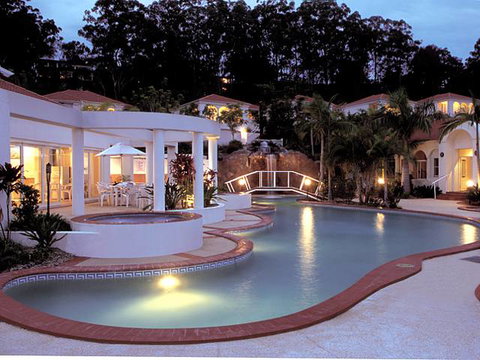 Royal Woods Resort - Stayed 3