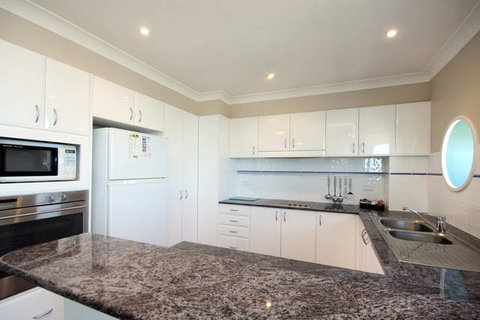 Sails Apartments - Stayed 2