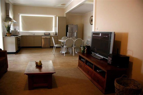 Saltbush Motor Inn - Stayed 2