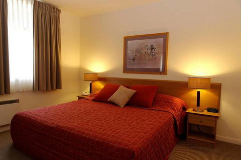 Squatters Run Apartments - Stayed 2