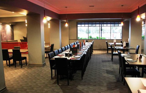 Sunshine Motor Inn - Stays Accommodation 4