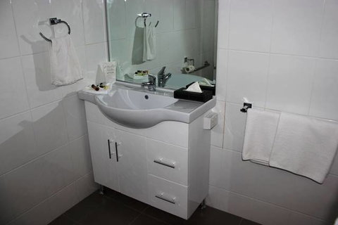 Sunshine Motor Inn - Stays Accommodation 10