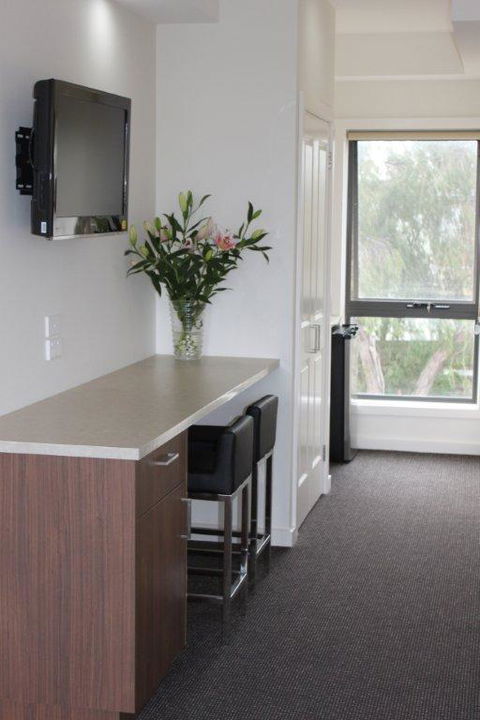 The Bay Motel - Safety Beach - Stays Accommodation 7