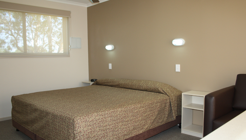 The Bowlo Holiday Cabins - Stays Accommodation 2