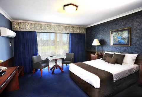 The Clifton Motel And Grittleton Lodge - Stayed 3